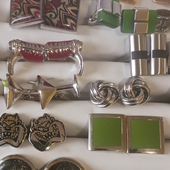 Assorted cuff links - Picture 2 of 5